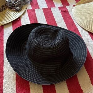 Stylish Black Wide-Brim Hat
